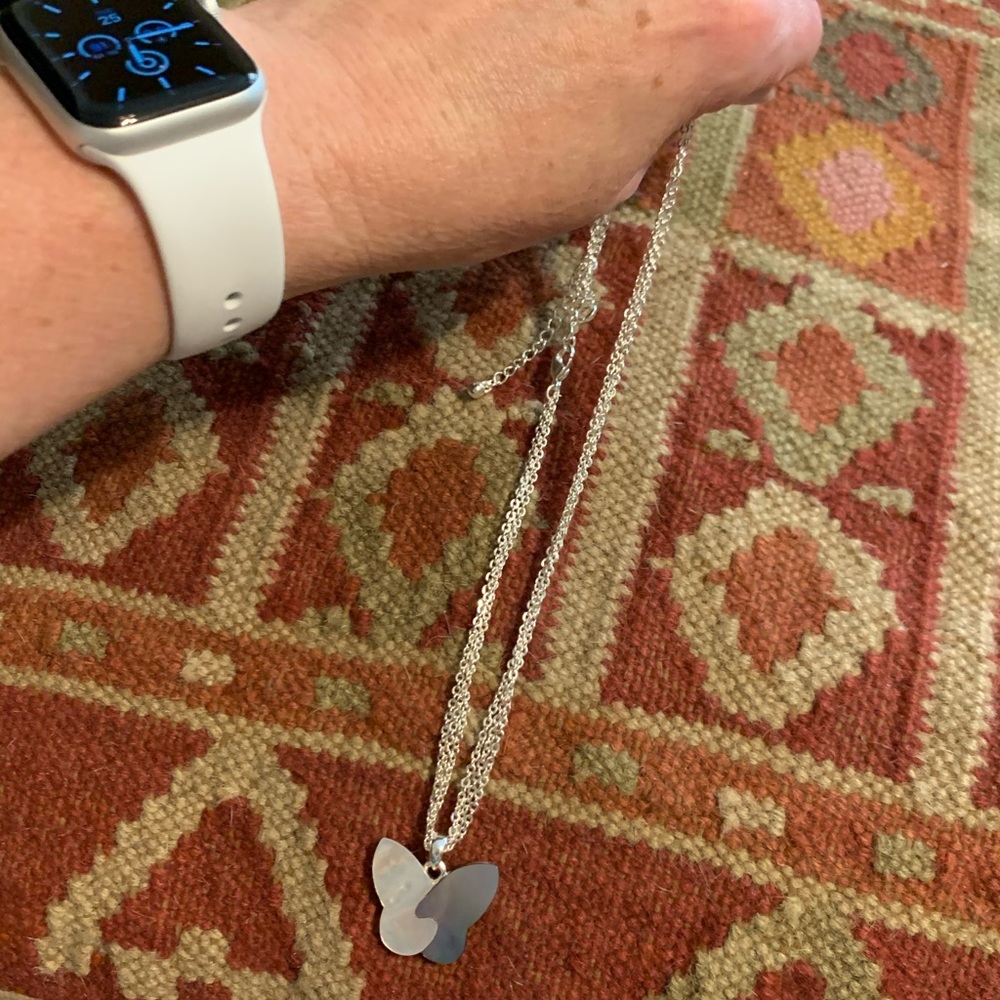 Boho Shell Butterfly Pendant Necklace - Picture 5 of 13